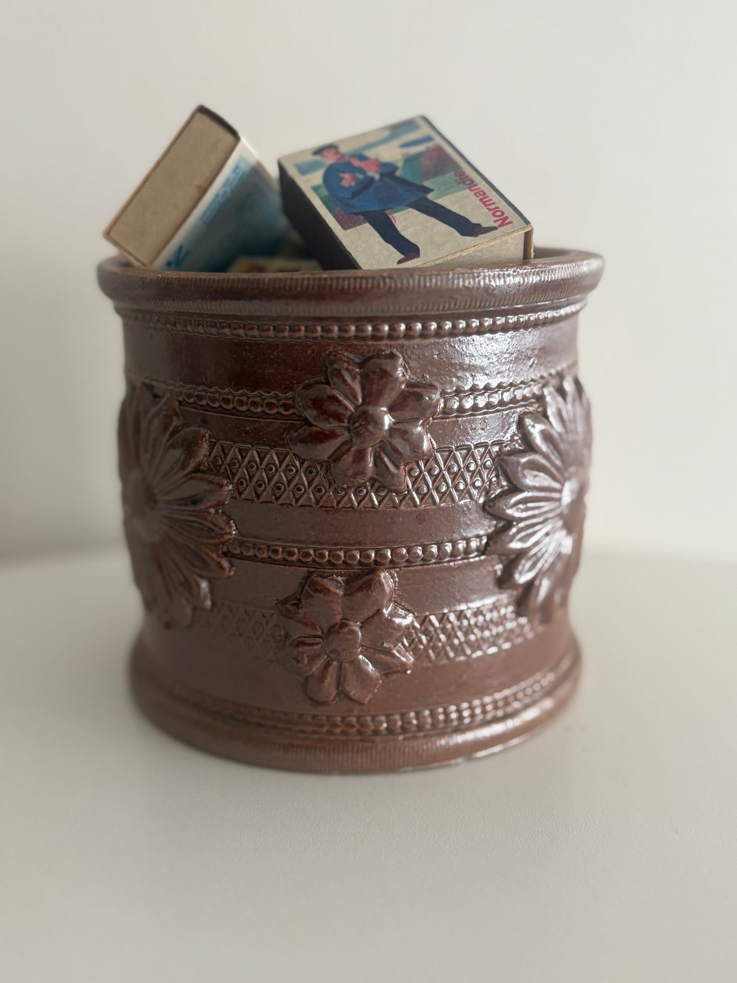 Antique French Salt Glazed Stoneware Tobacco Jar, Beauvaisis Grès Pot, Relief Daisy Decor