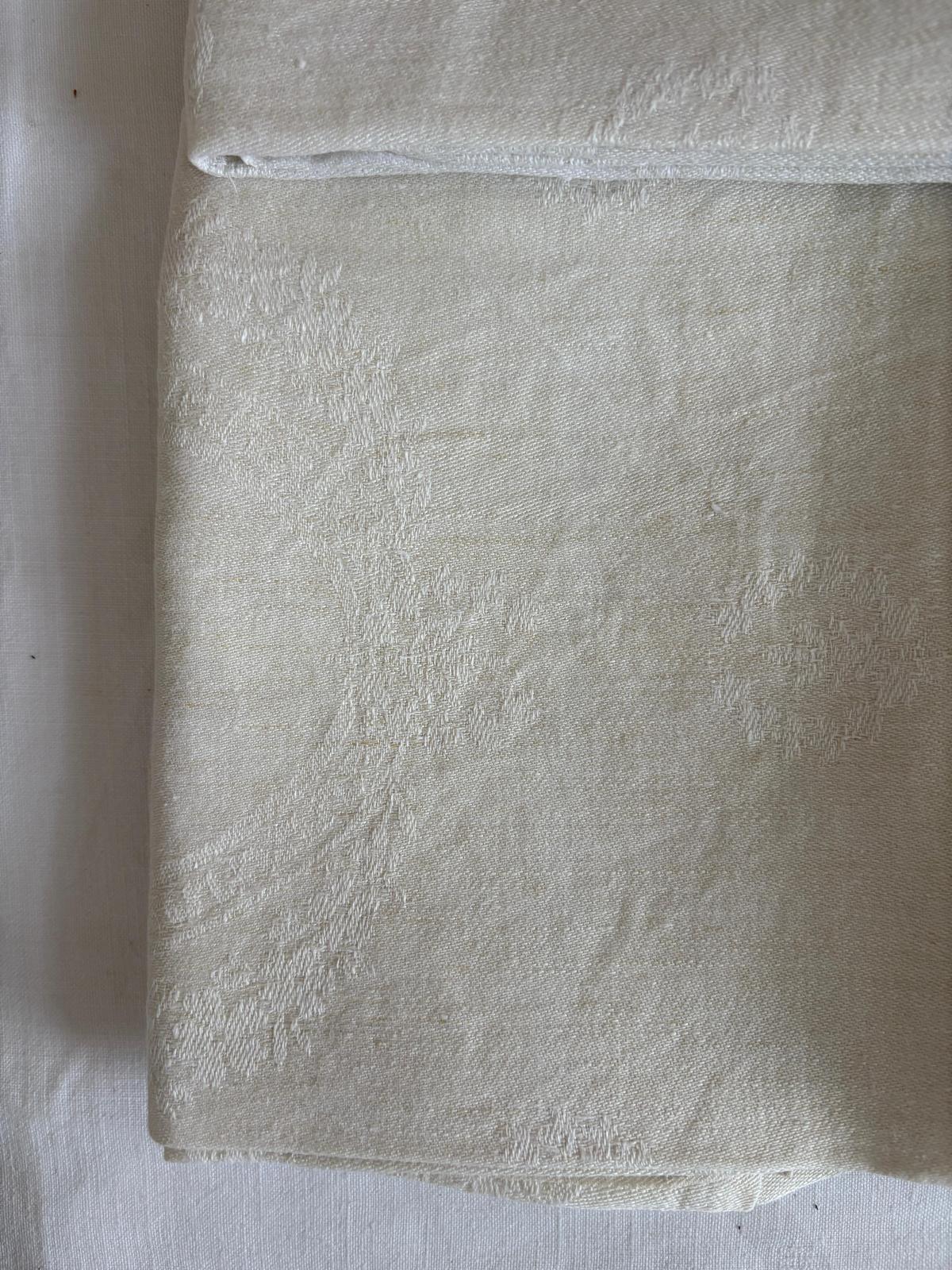 Set of 8 Antique French Linen Damask Napkins - Collector & Curator
