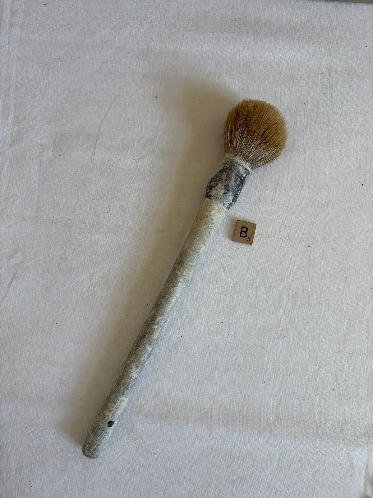 Vintage French Paintbrushes "B" and "D" - Collector & Curator