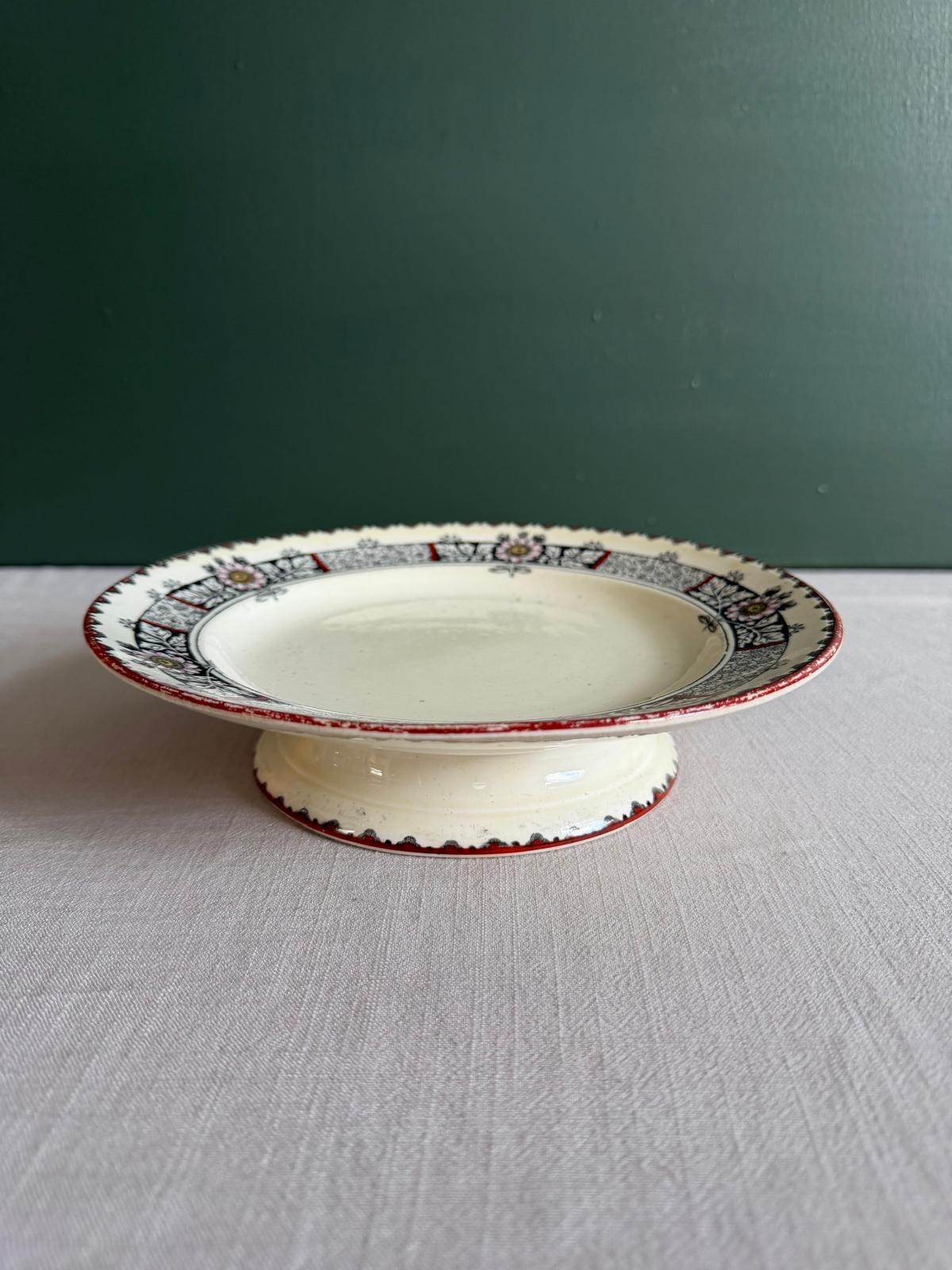 Antique Wedgwood A2031 Aesthetic Movement Pedestal Compote