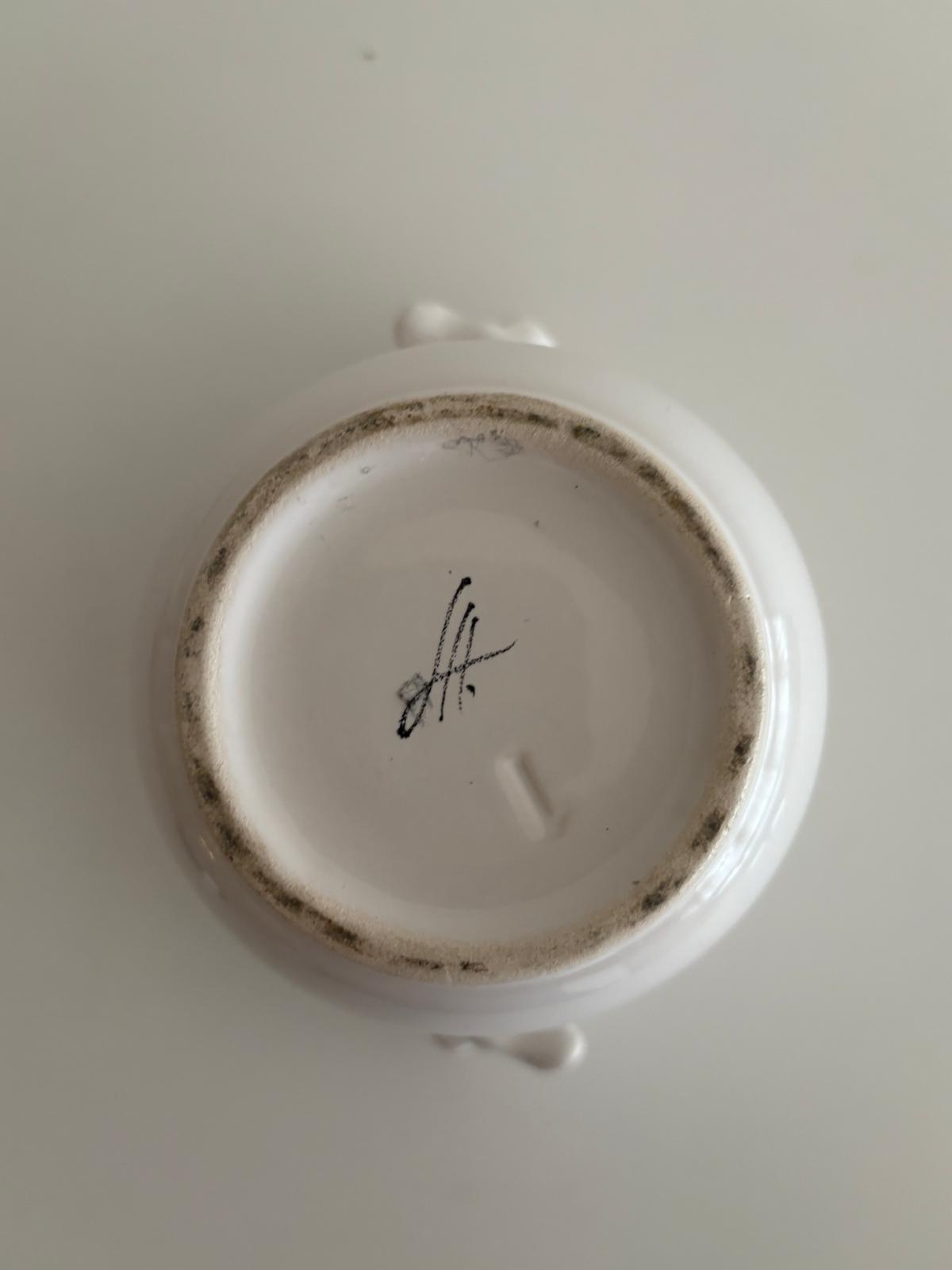 White Porcelain Cachepot with Branch Handles - Collector & Curator