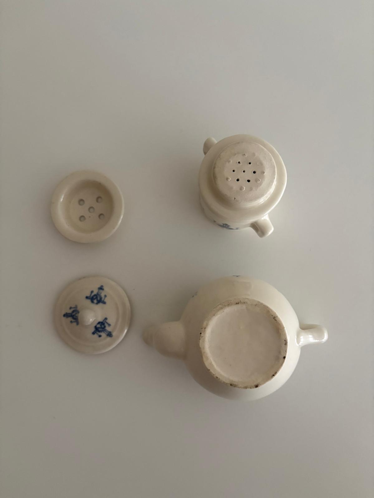St Uze Miniature Porcelain Tea Set - Collector & Curator