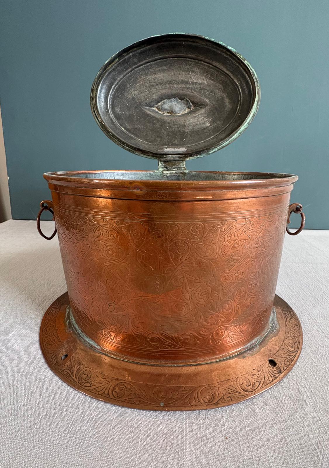Engraved Copper Brazier Charbonnière with Lid and Handles - Collector & Curator