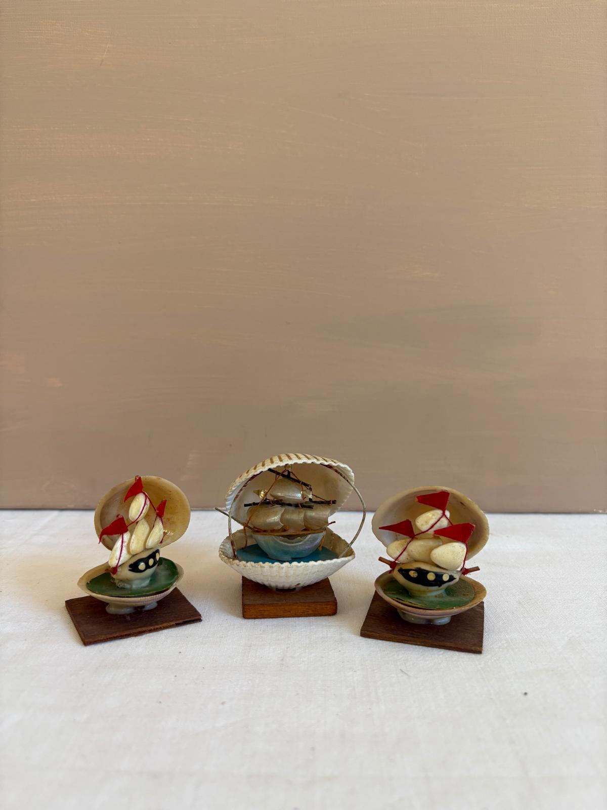 French Souvenir Jewelry Casket with Églomisé Eiffel,  Collector's Box with 5 Coral Fragments & 5 Shells , and Three Shell Sculpture