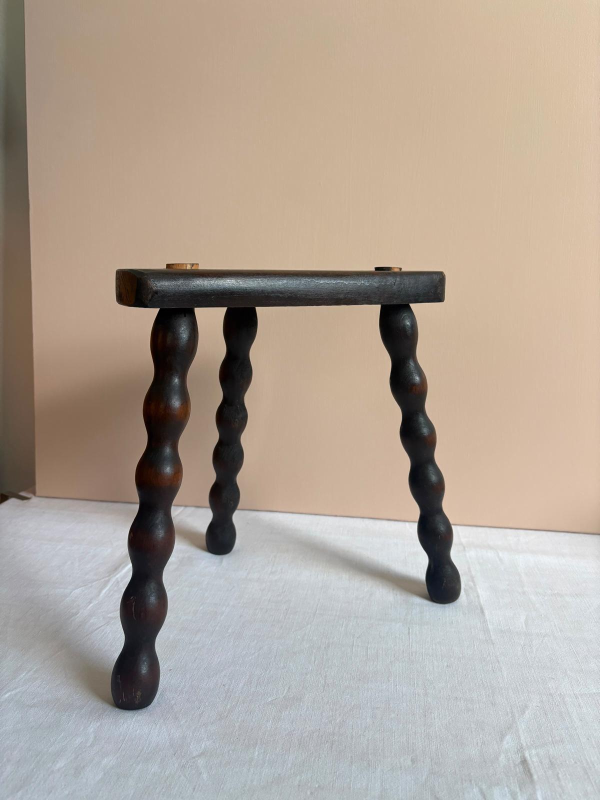 Bobbin Leg Plant Stand