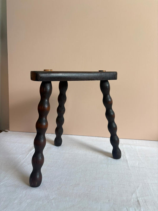 Bobbin Leg Plant Stand - Collector & Curator