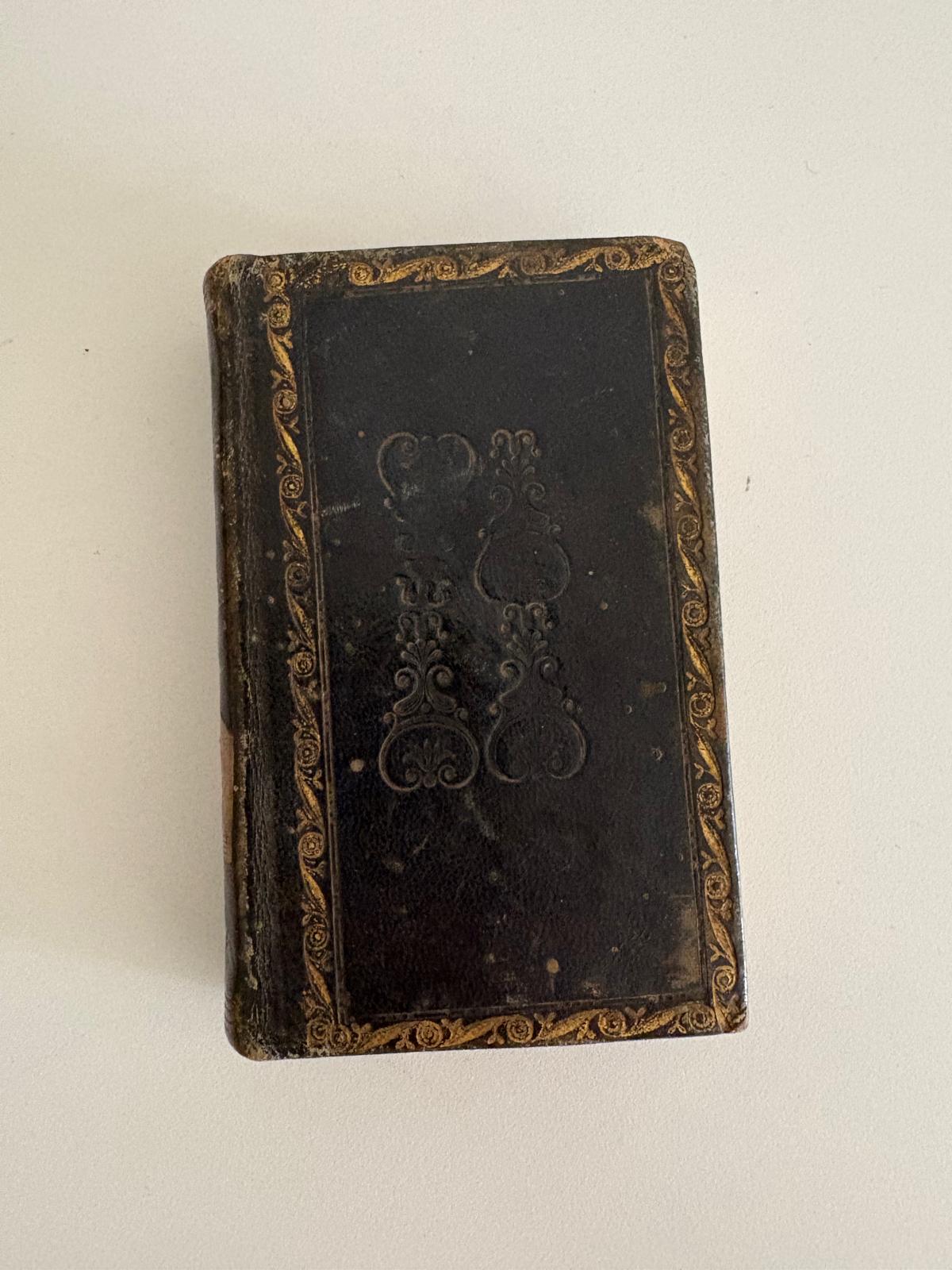 Antique French Protestant Psalms and Prayer Book with Hand-Painted 1841 Inscription - Collector & Curator