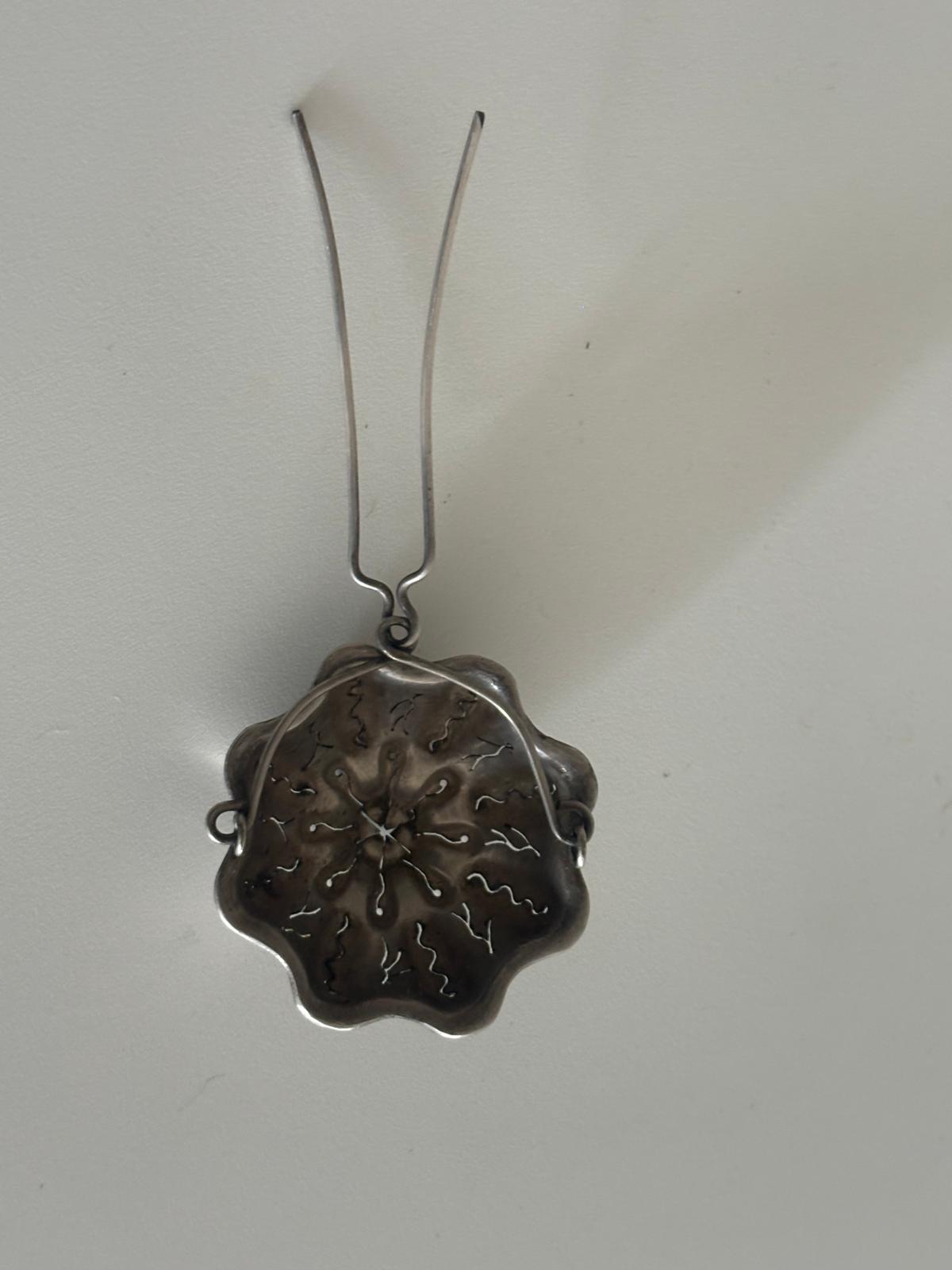 Antique Silver Plated Flower Teapot Spout Strainer Tea Leaf Catcher - Collector & Curator