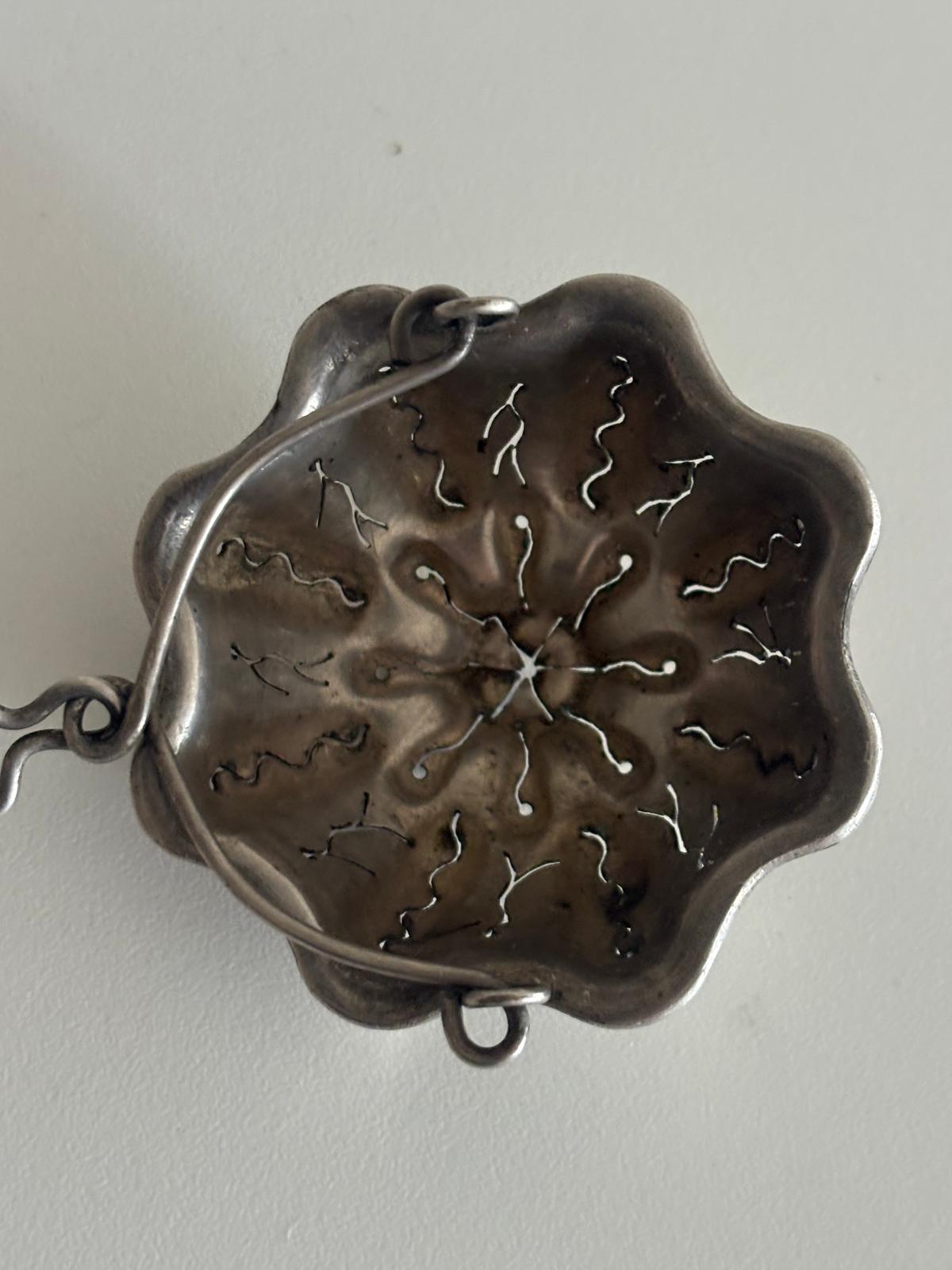 Antique Silver Plated Flower Teapot Spout Strainer Tea Leaf Catcher - Collector & Curator