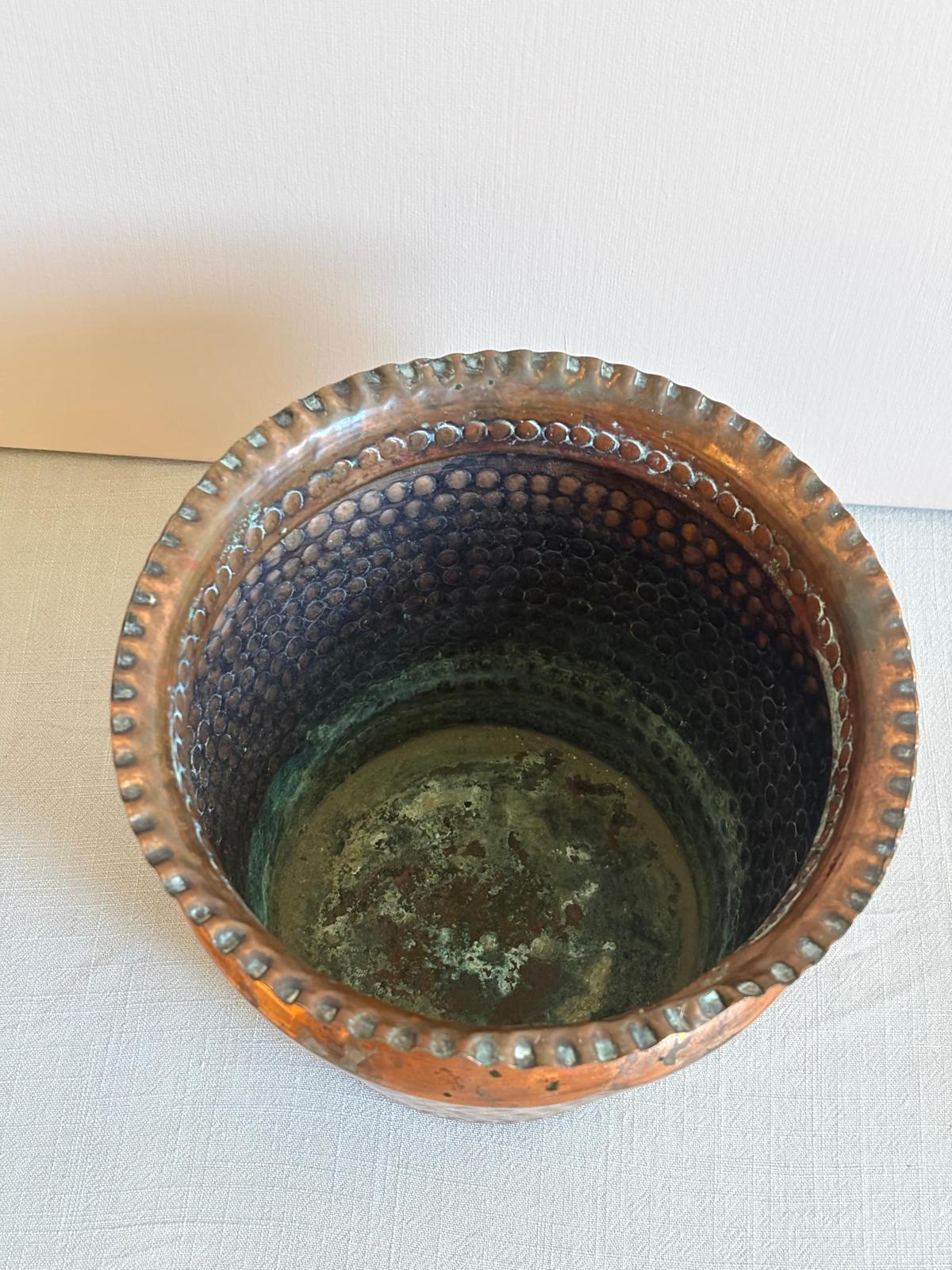 Vintage French Hammered Copper Cachepot  5½" H