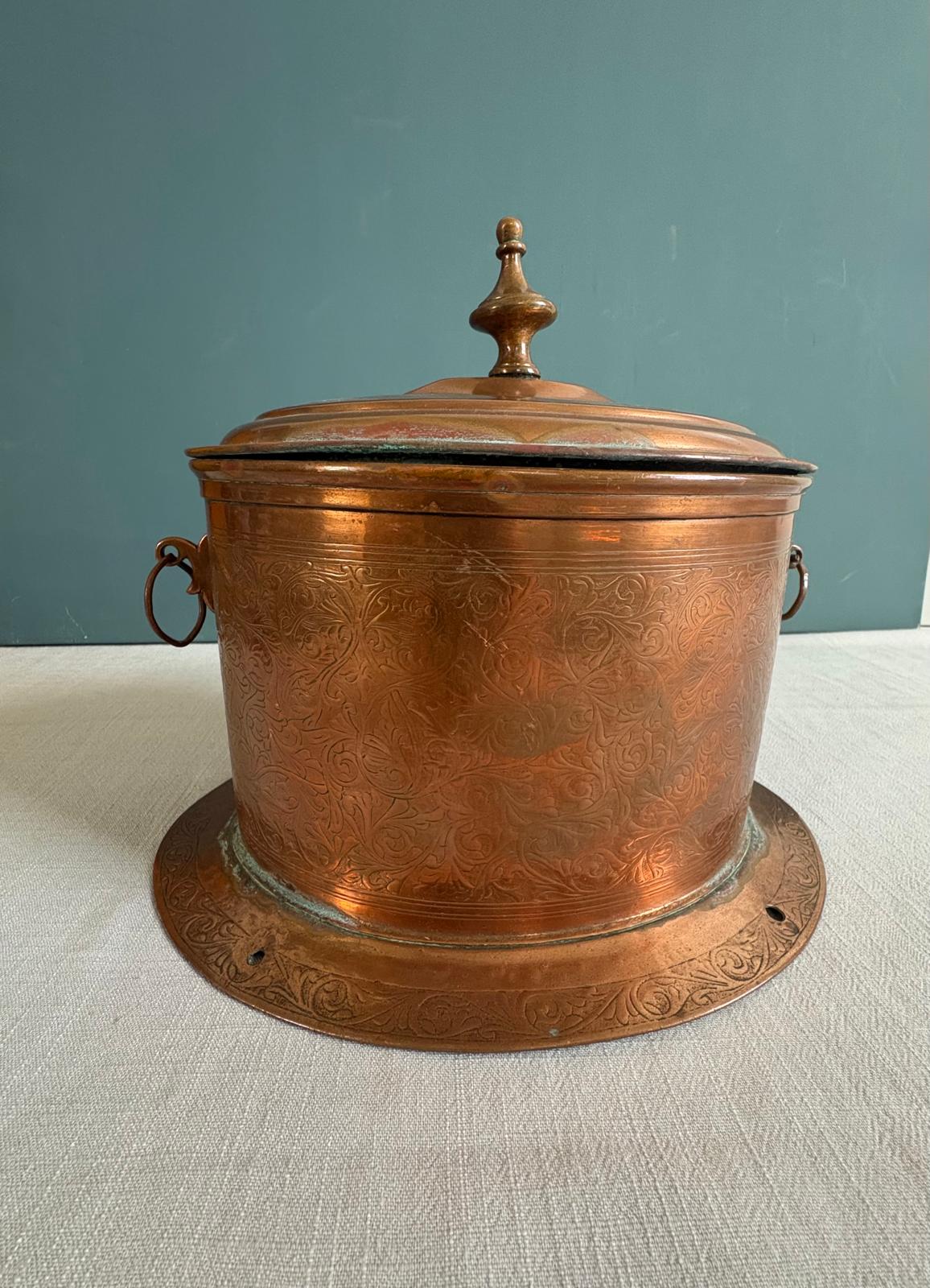 Engraved Copper Brazier Charbonnière with Lid and Handles - Collector & Curator