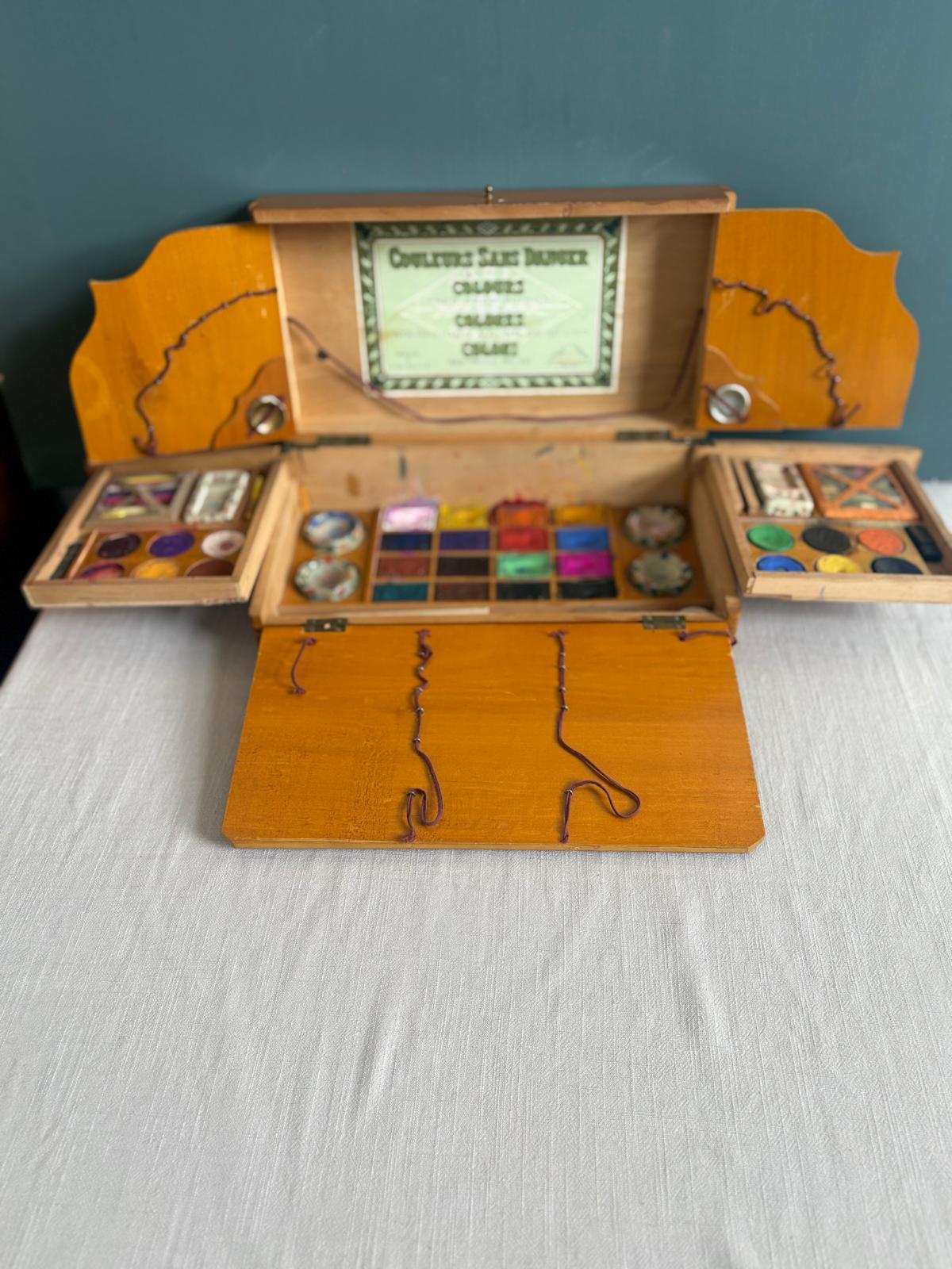 Complete Antique French Artist’s Paint Box, Original Pigments & Decorated Metal Trays, c.1900–1920 - Collector & Curator
