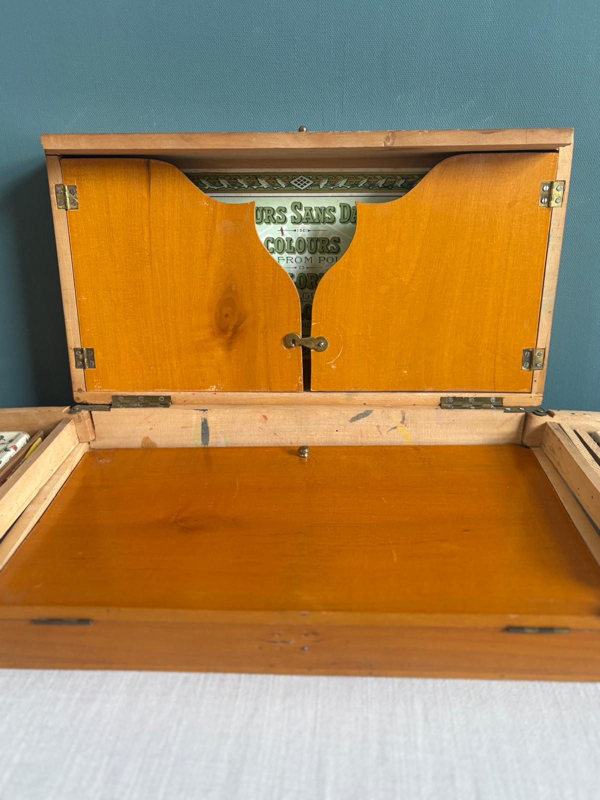 Complete Antique French Artist’s Paint Box, Original Pigments & Decorated Metal Trays, c.1900–1920 - Collector & Curator